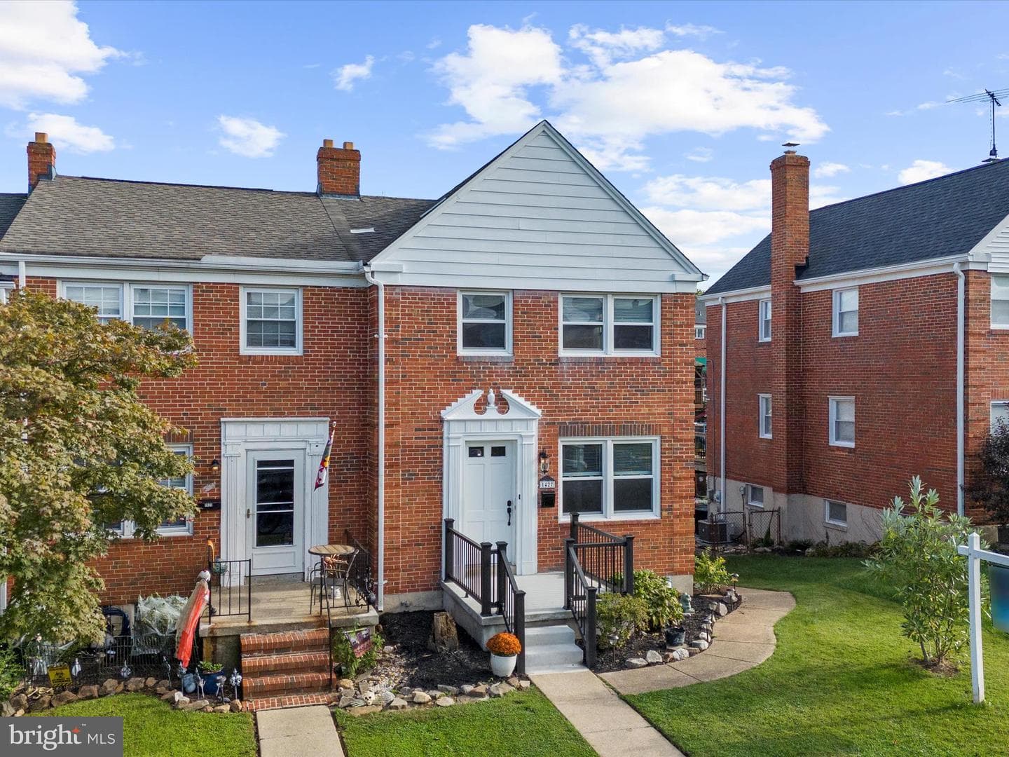 1427 Barrett Road photo 4