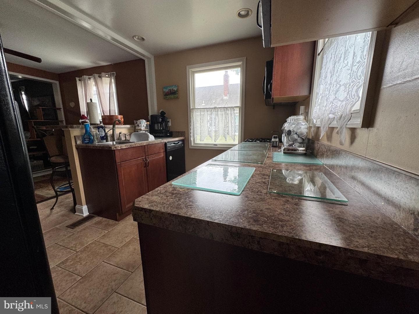 320 Harding Avenue photo 11