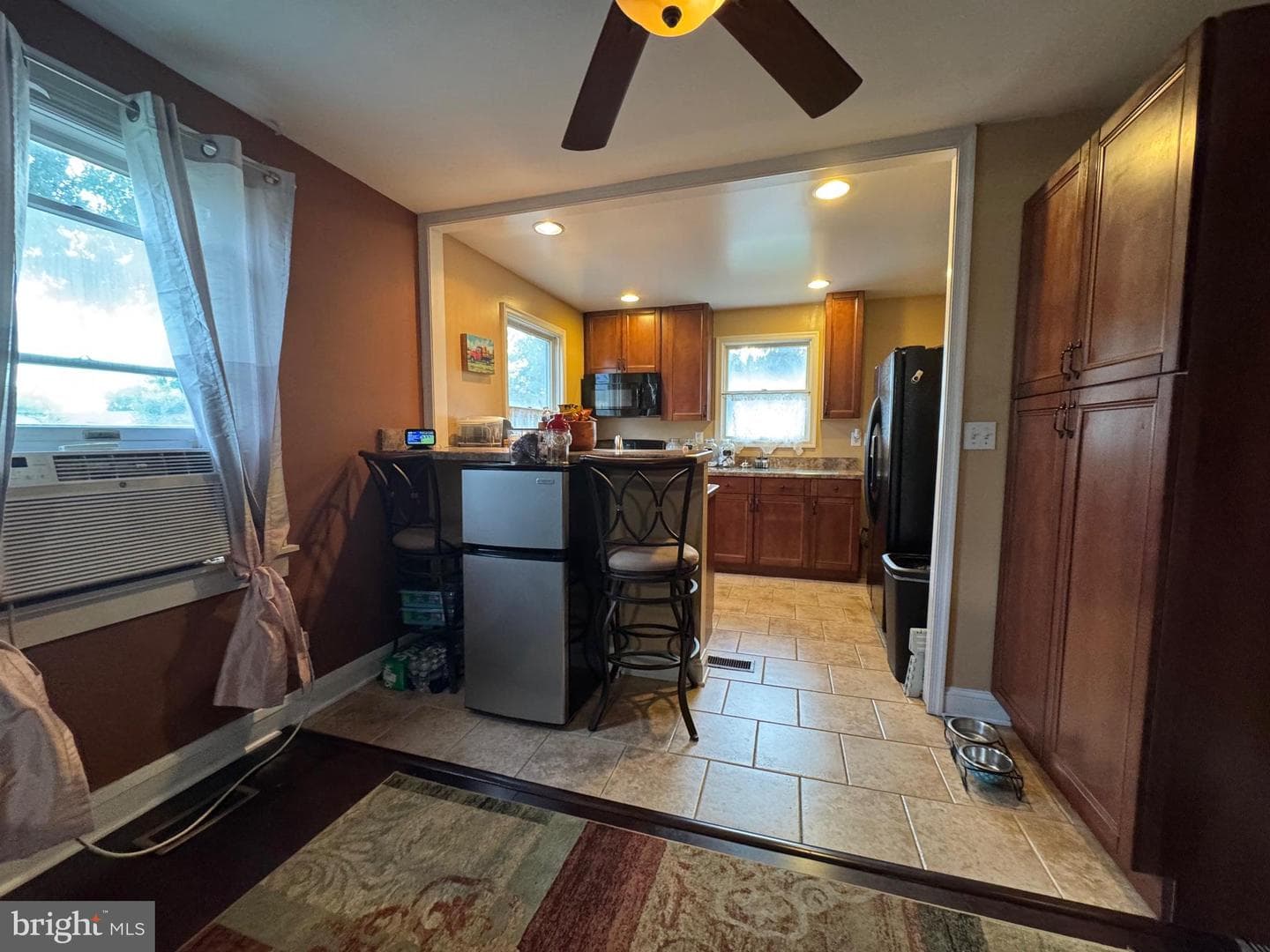 320 Harding Avenue photo 8