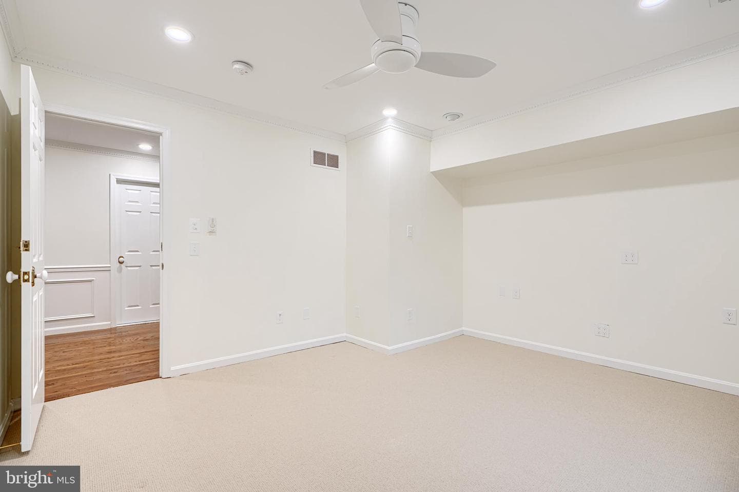 14 Chris Eliot Court photo 59