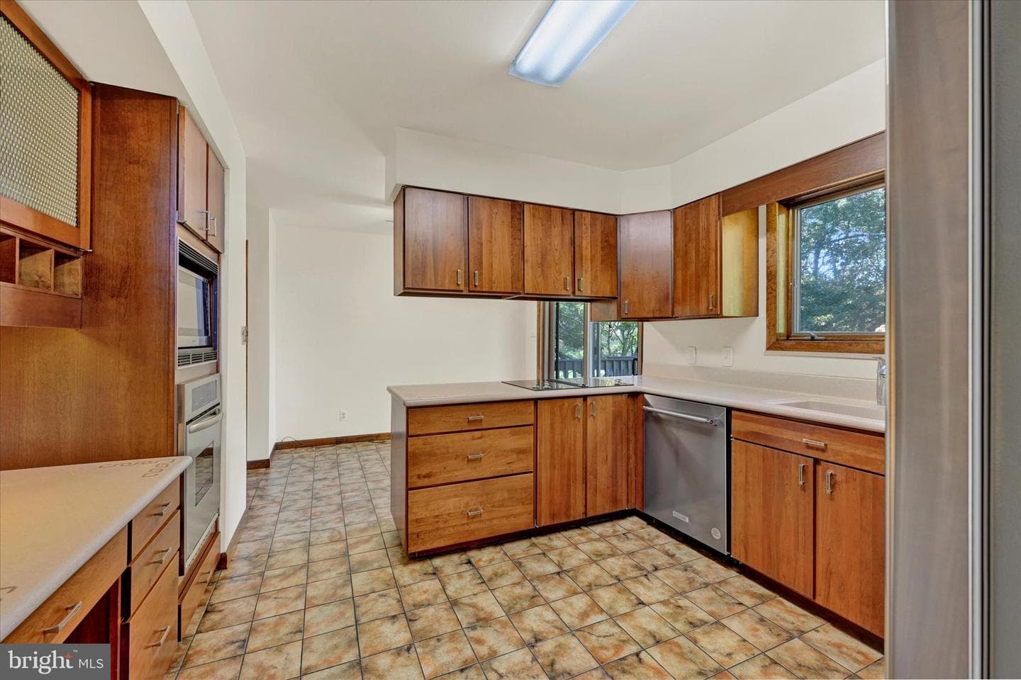 2126 Highland Ridge Drive photo 10