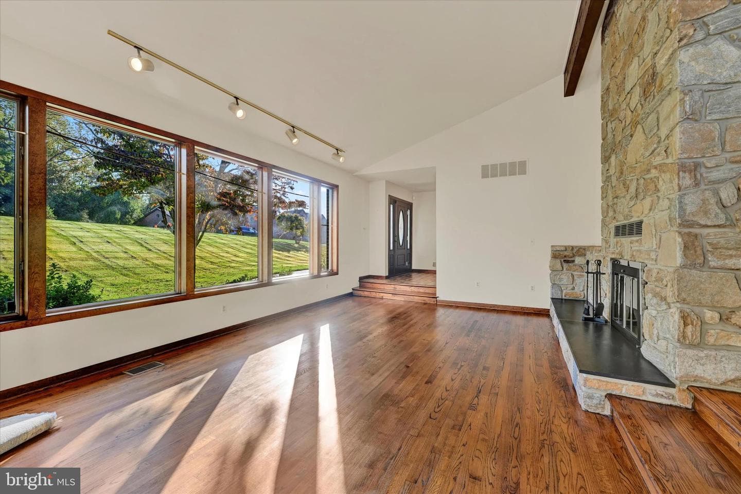 2126 Highland Ridge Drive photo 4