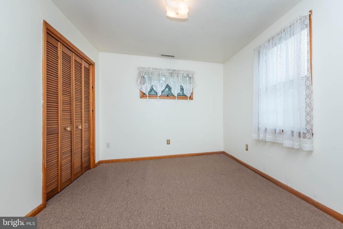 3417 E Joppa Road photo 30
