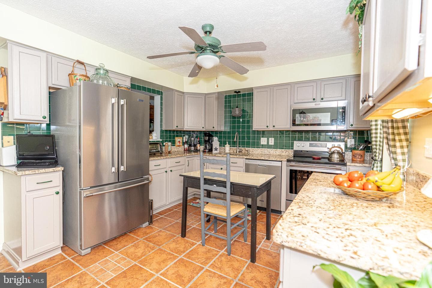 5027 Bridgeford Circle photo 6
