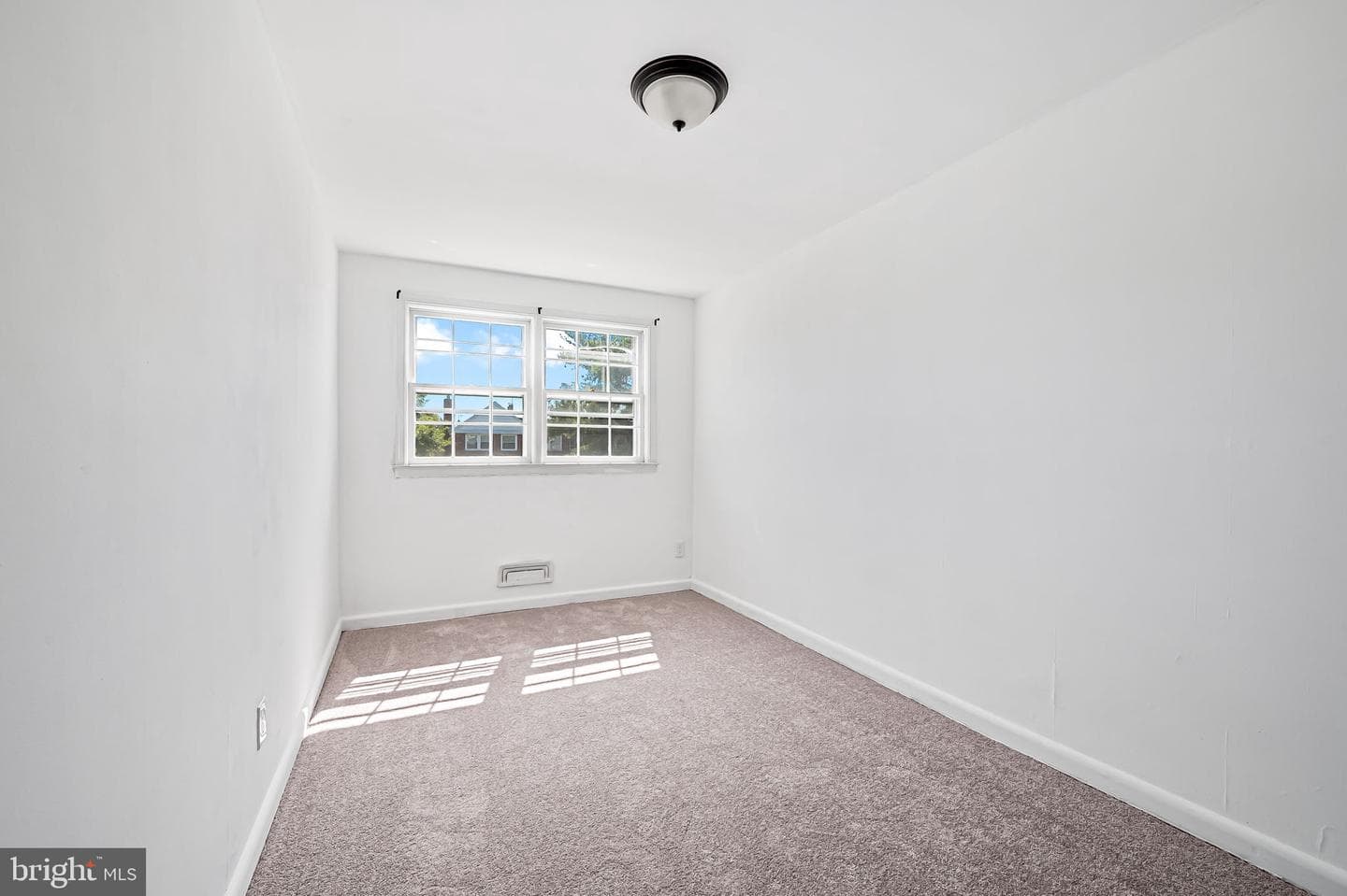 414 Westfield Road photo 17