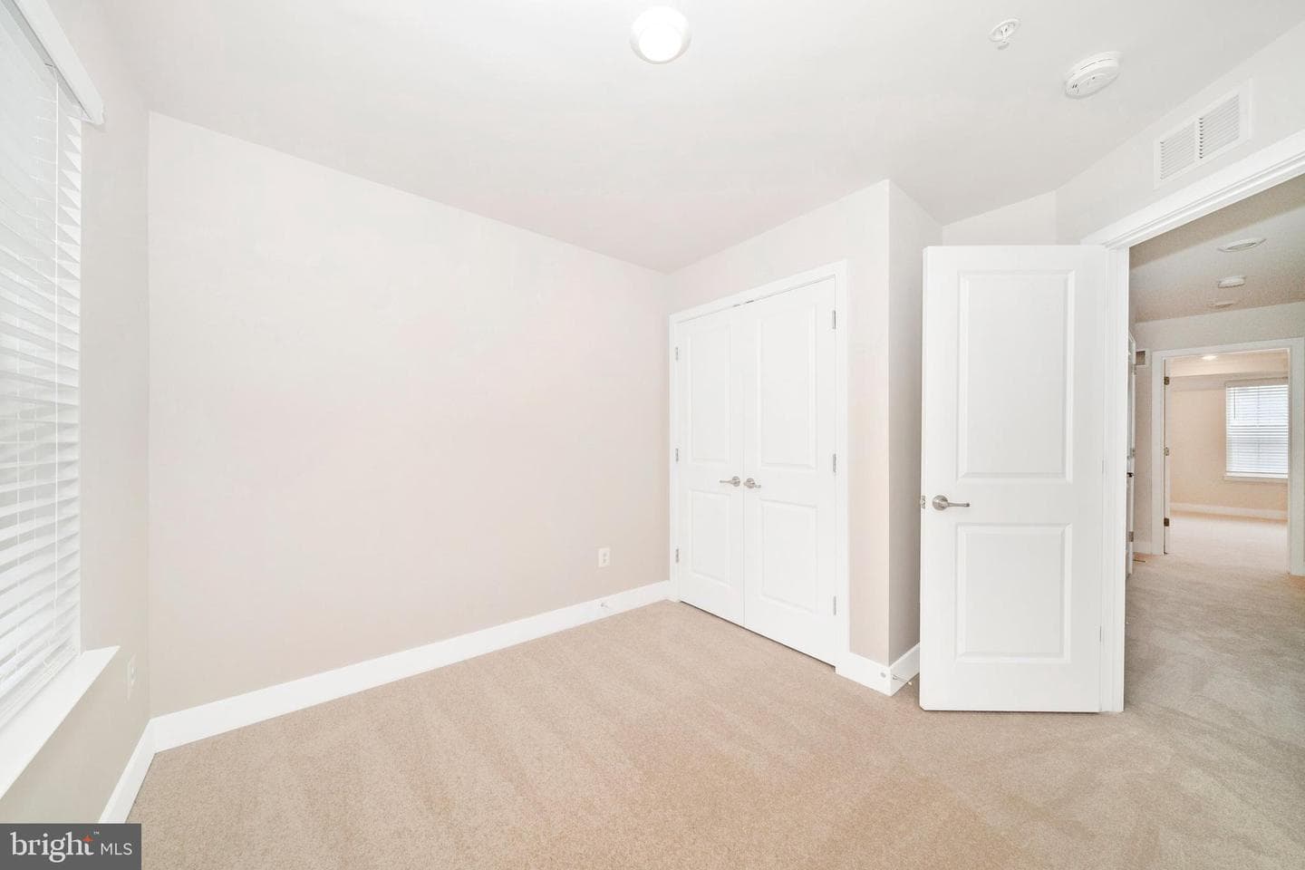 7876 Johnnycake Road photo 16