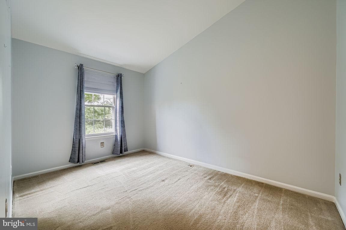 9 Bridgeview Court photo 15