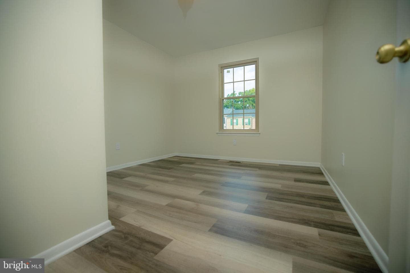 9 Bartley Court photo 16