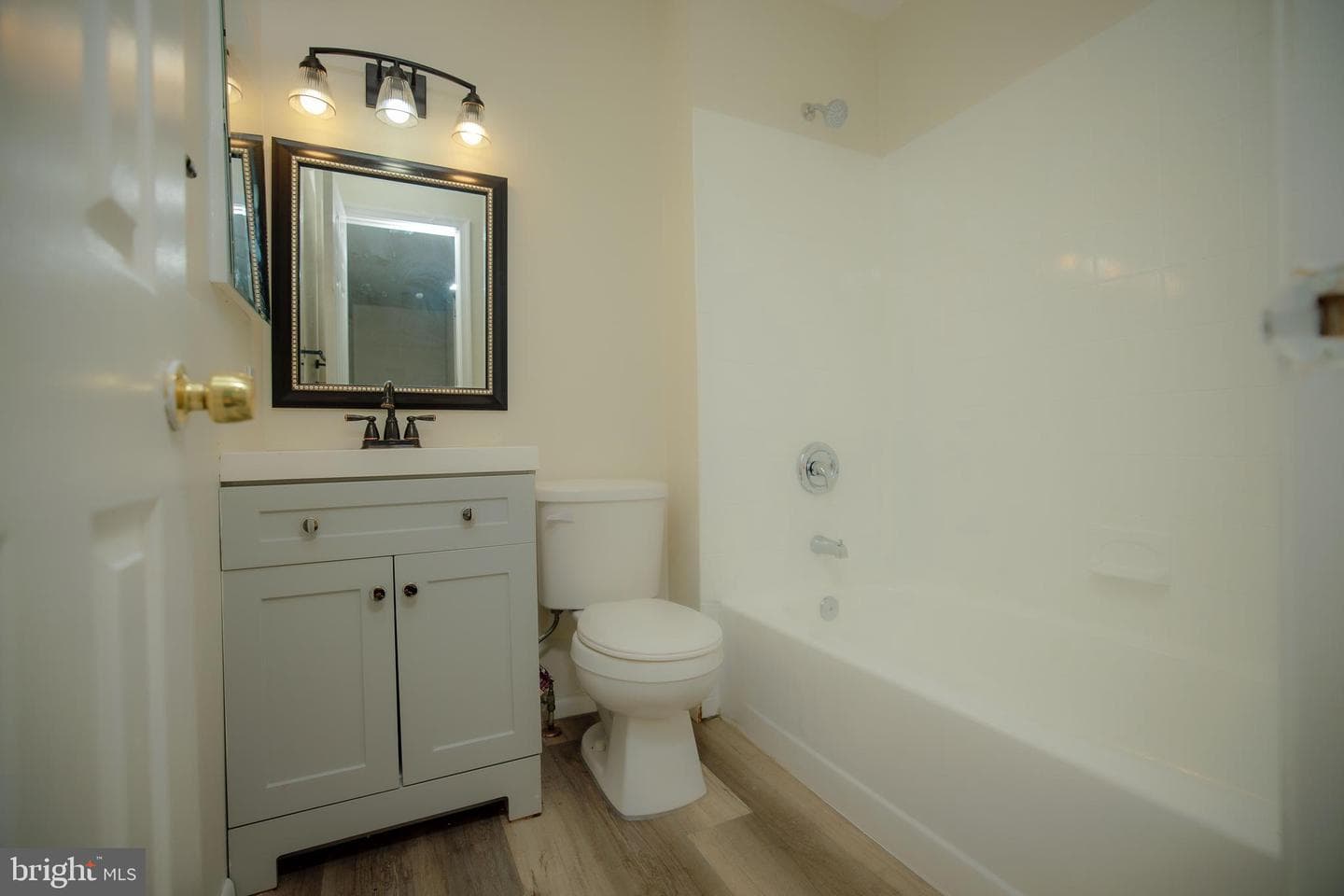 9 Bartley Court photo 18