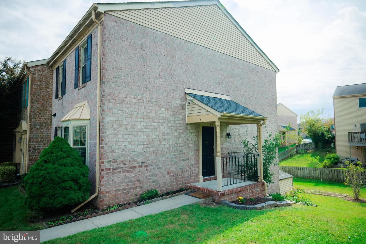 9 Bartley Court photo 2