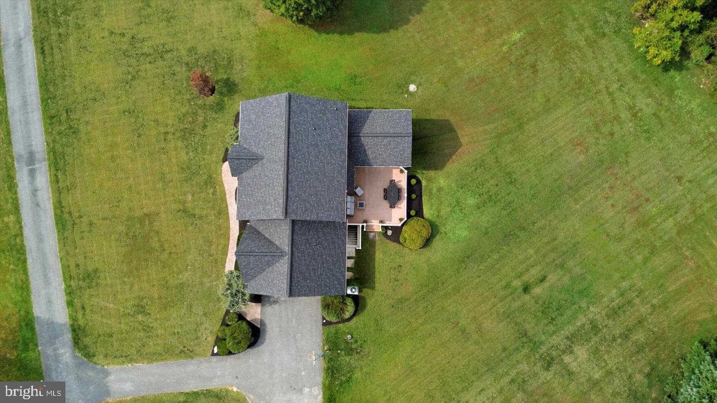 18119 Bunker Hill Road photo 47