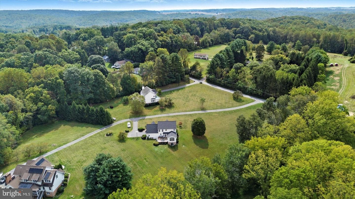 18119 Bunker Hill Road photo 49