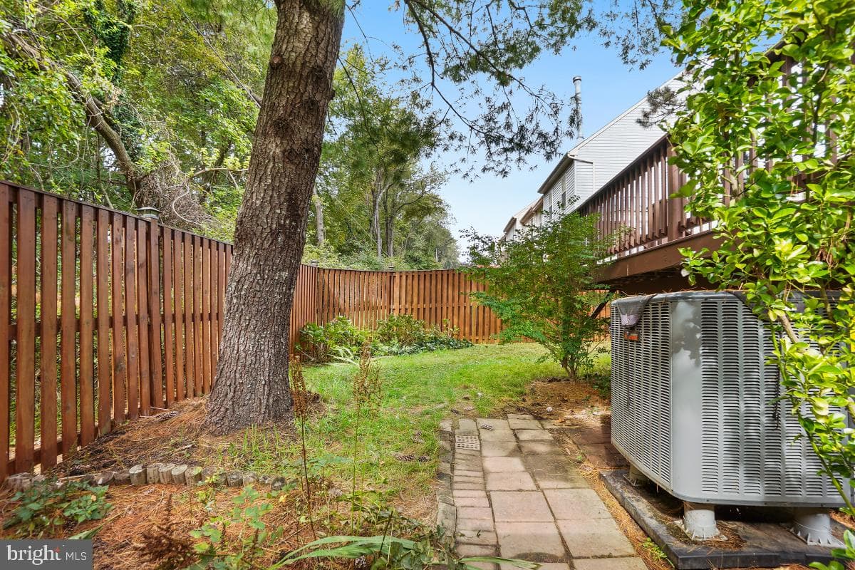 9739 Sherwood Farm Road photo 29