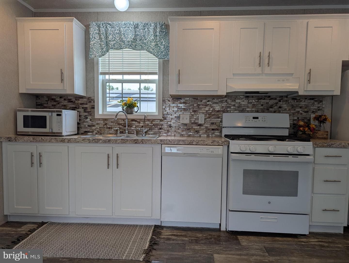 410 Mirabile Lane photo 9