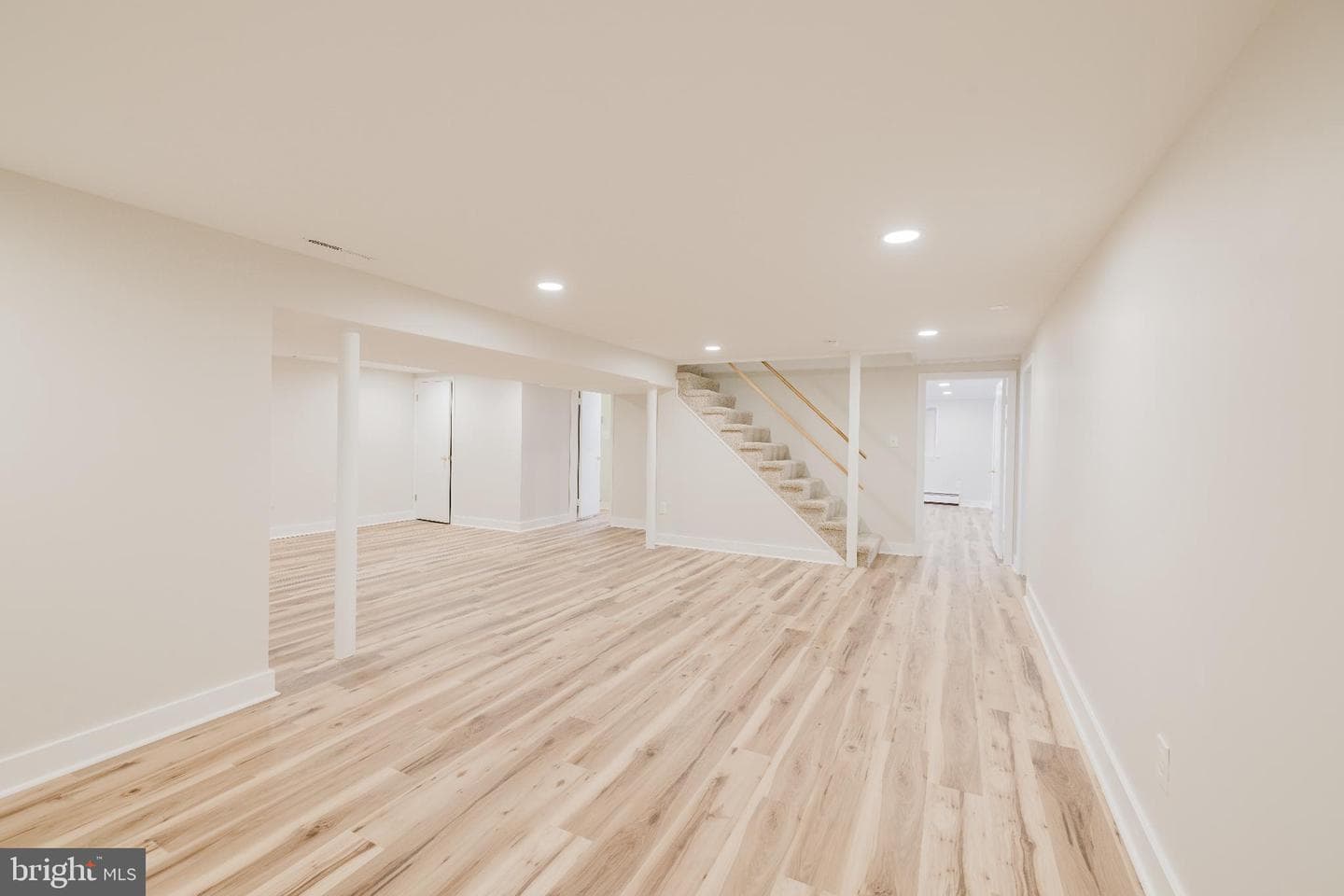 201 Chantrey Road photo 18