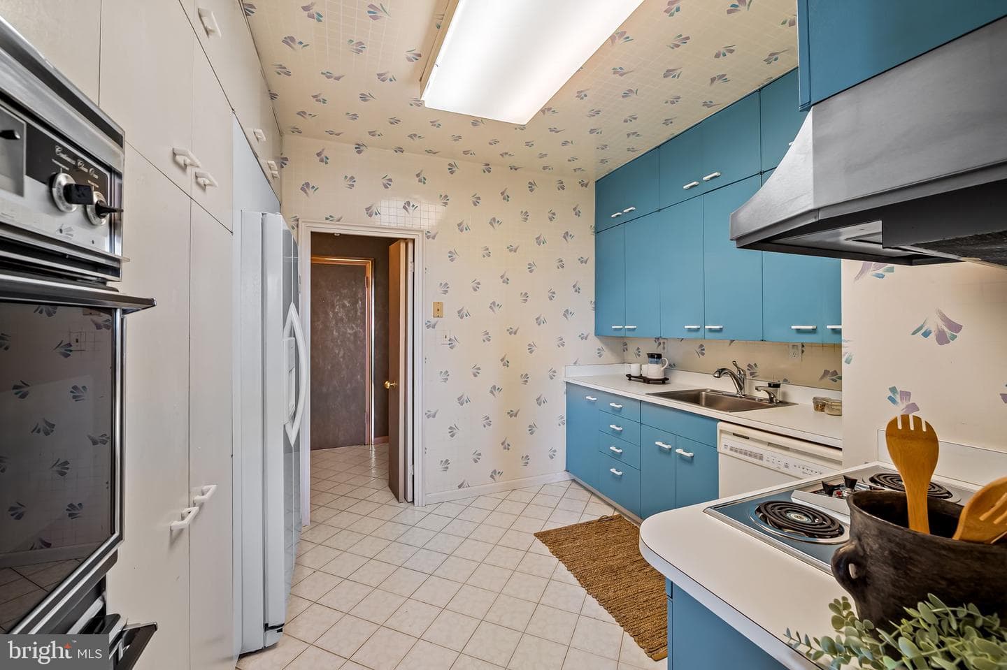 11 Slade Avenue #604 photo 19