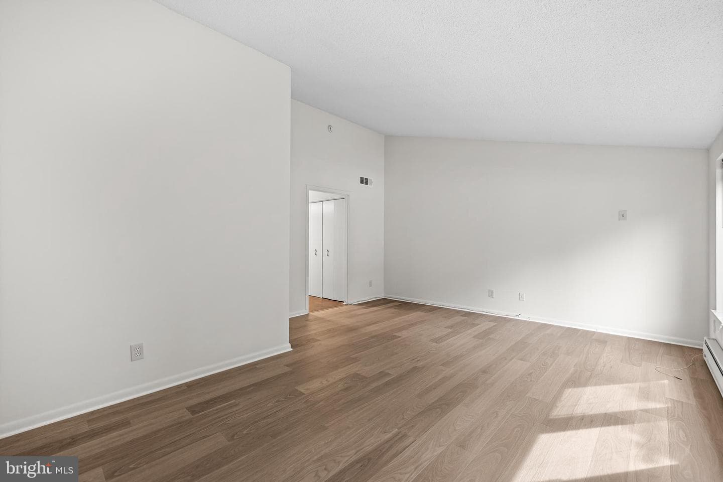 15 Oakridge Court photo 16