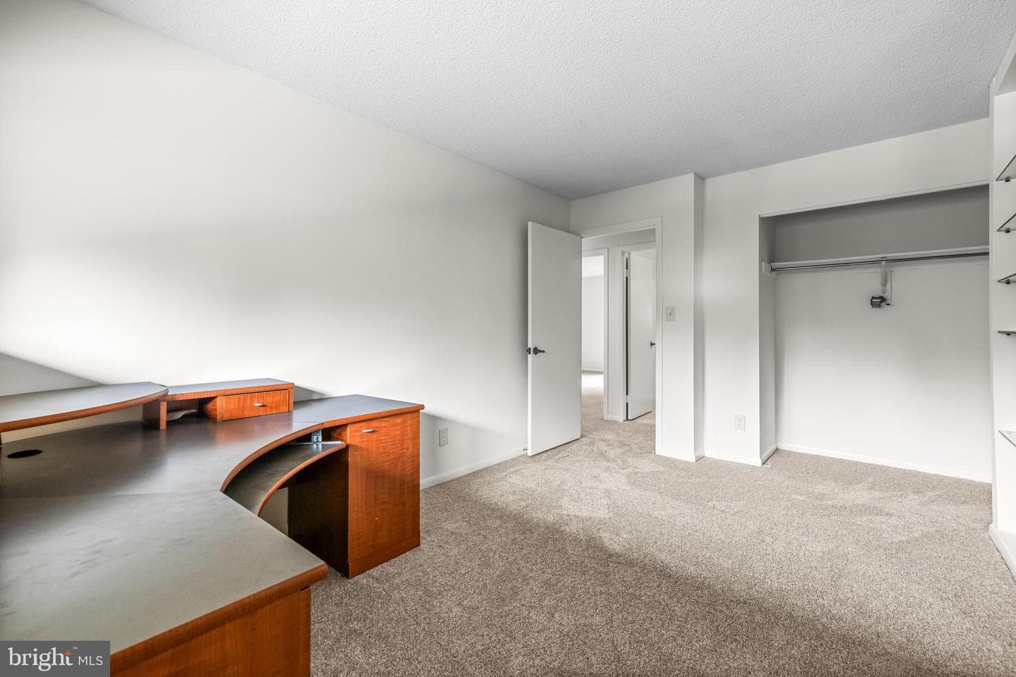 15 Oakridge Court photo 41