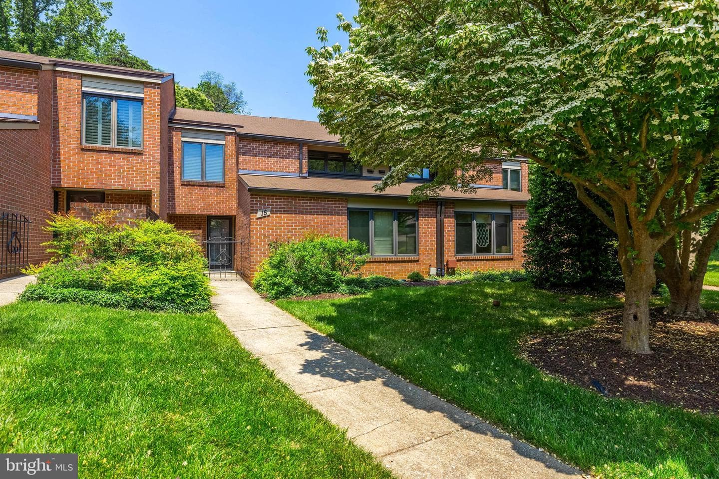 15 Oakridge Court photo 46