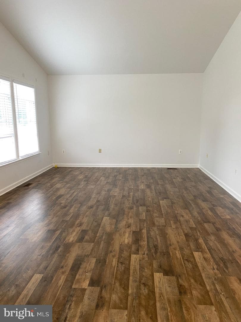 4 Wolf Avenue photo 14