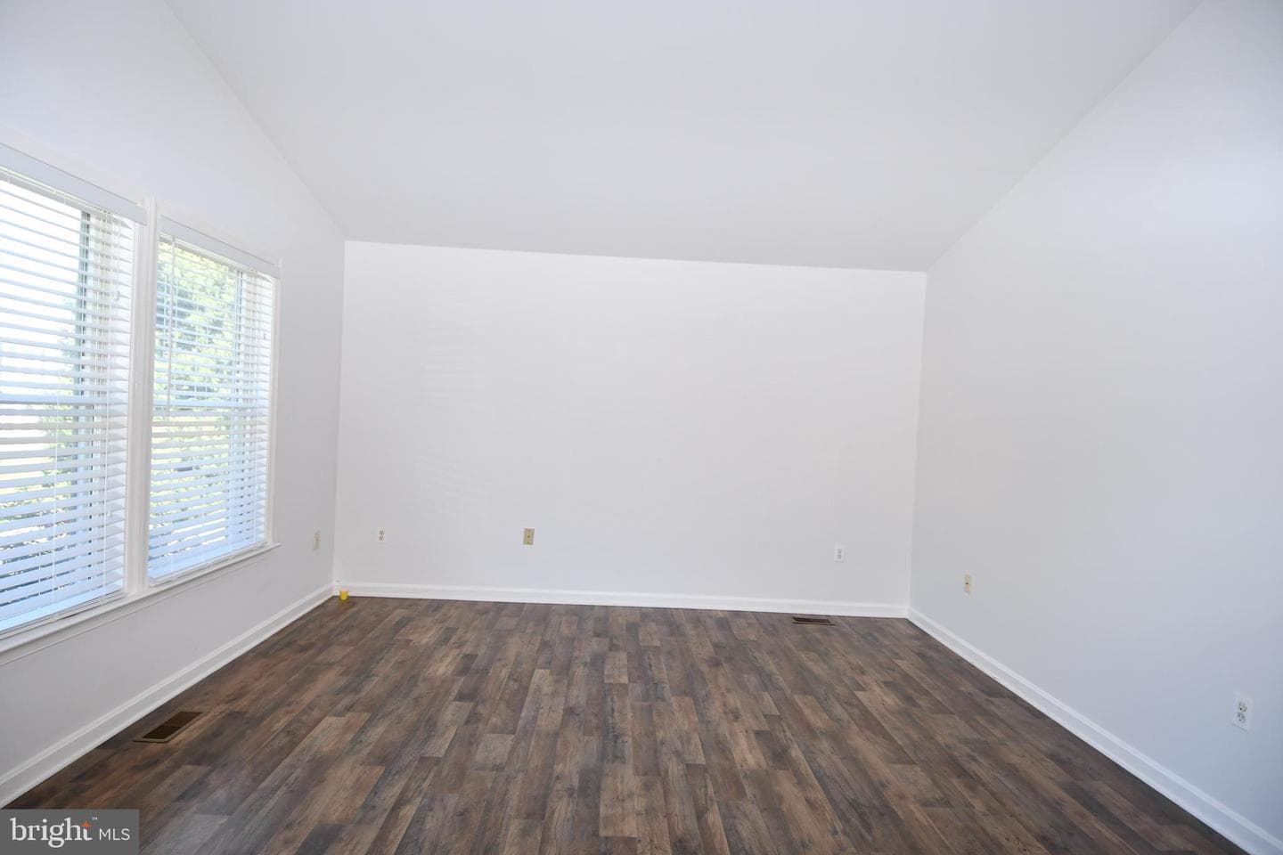 4 Wolf Avenue photo 25