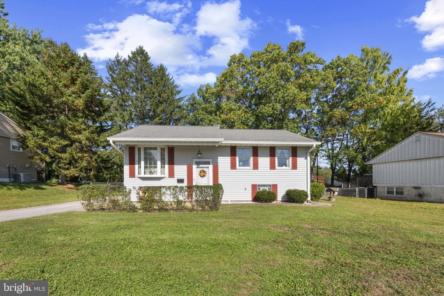 312 E Cherry Hill Road photo 18