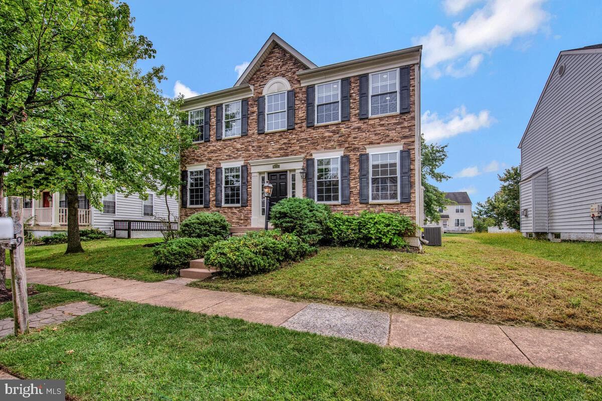 1329 Canberra Drive photo 1