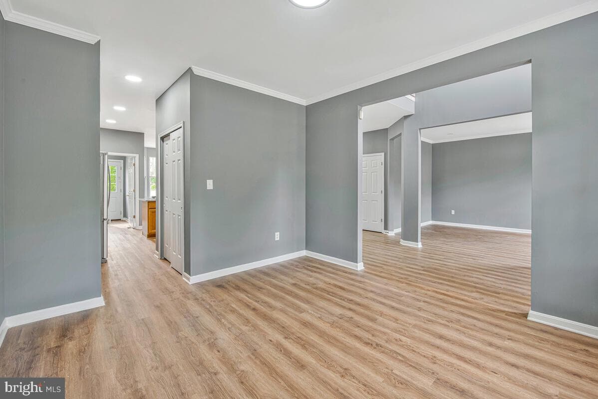 1329 Canberra Drive photo 8
