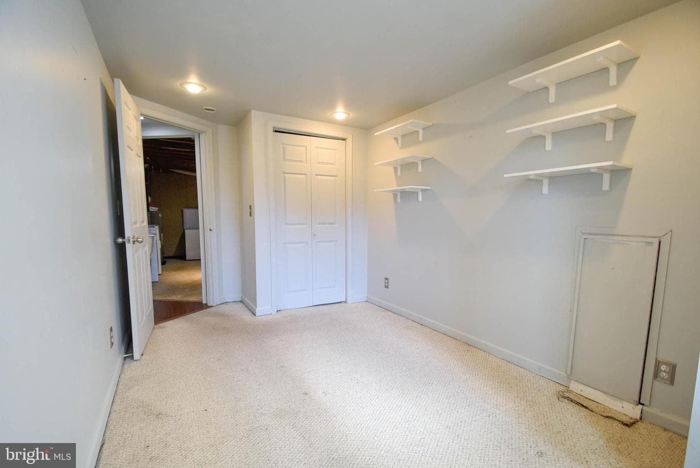 202 Embleton Road photo 20