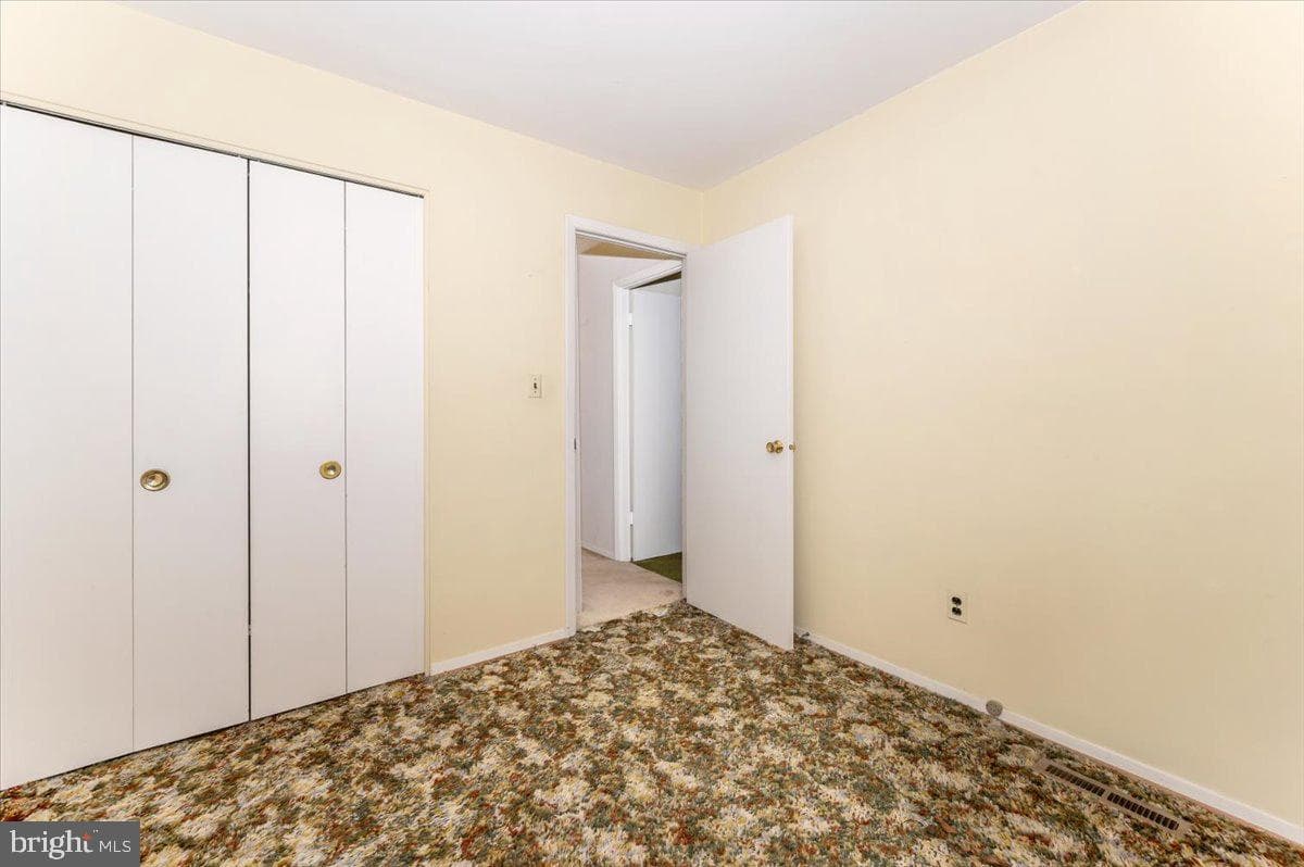409 Fox View Court photo 22