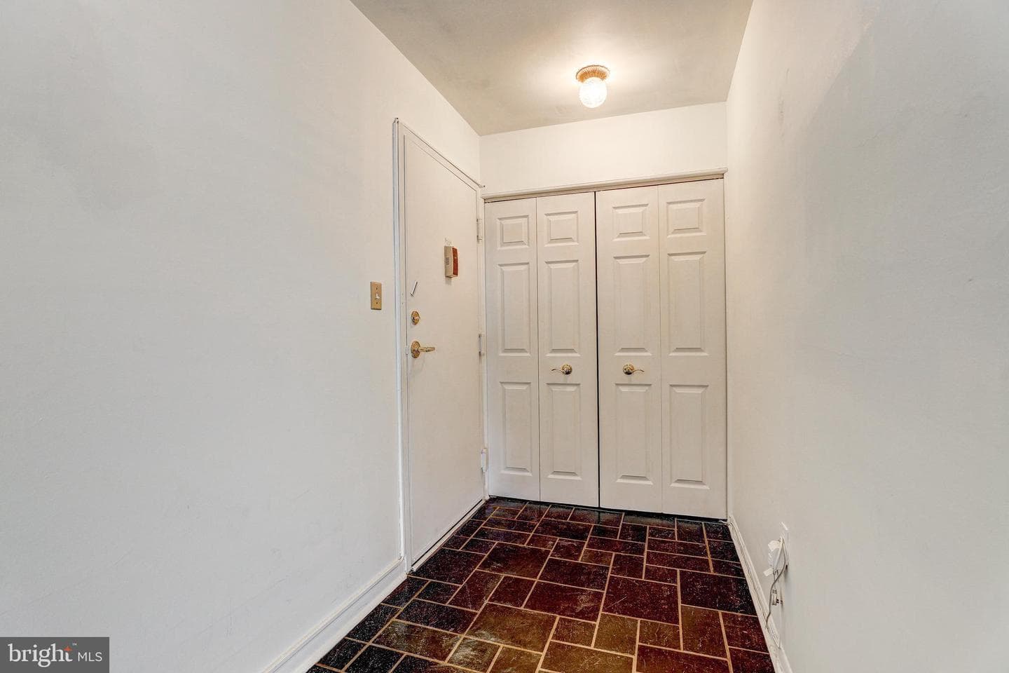 1 Smeton Place #902 photo 5