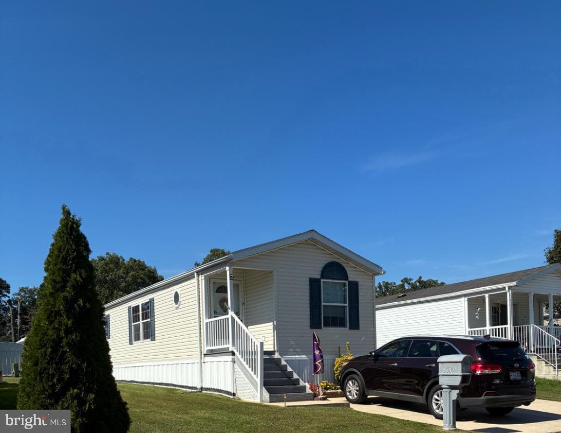 3532 Dahlia Lane photo 23