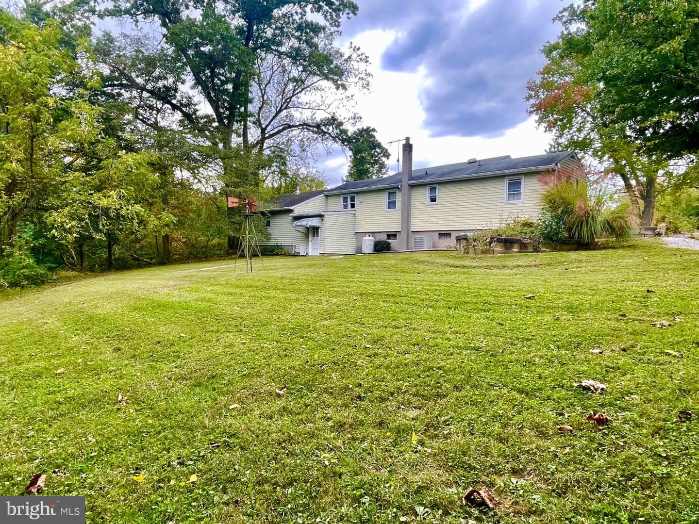 4817 E Joppa Road photo 3