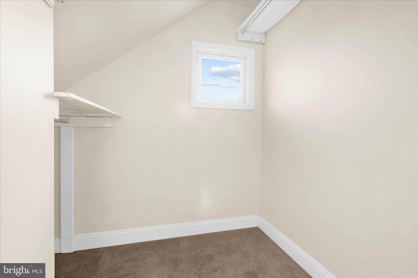 5010 Kenwood Avenue photo 26