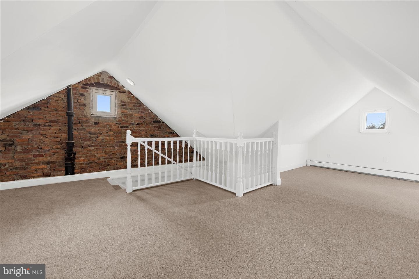 5010 Kenwood Avenue photo 27
