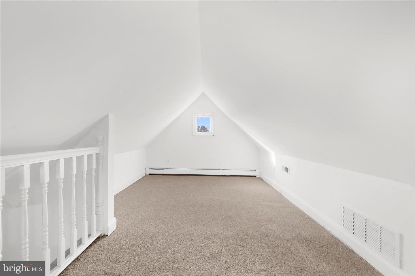 5010 Kenwood Avenue photo 32
