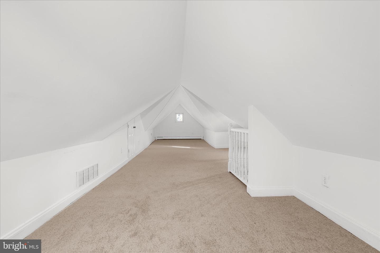 5010 Kenwood Avenue photo 34