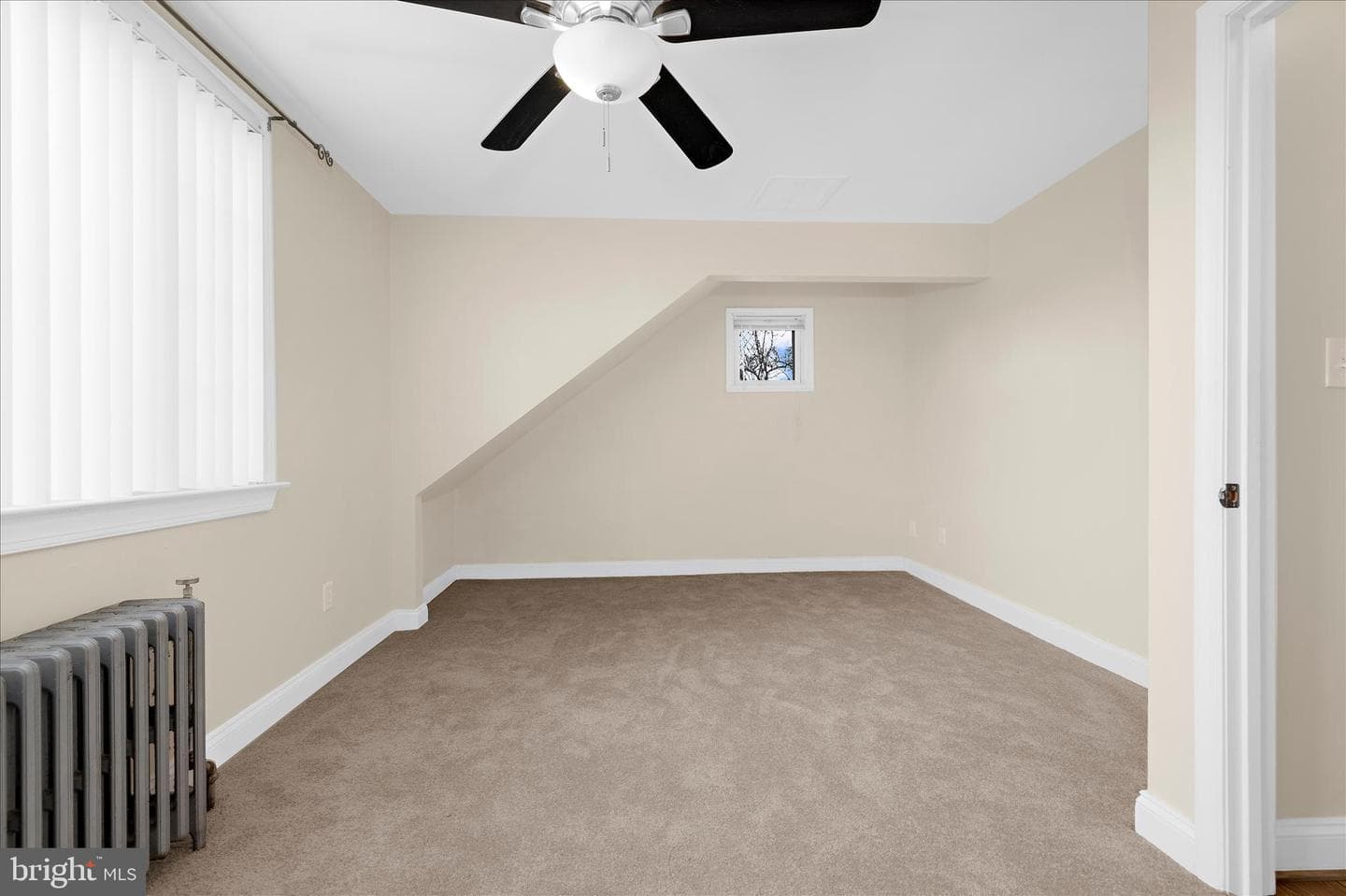 5010 Kenwood Avenue photo 37