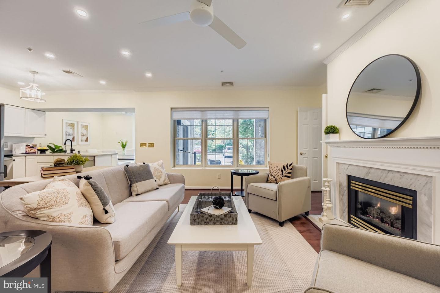 200 Belmont Forest #102 photo 8