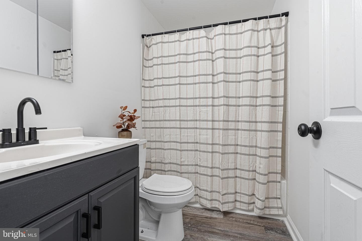 8110 N Boundary Road photo 11