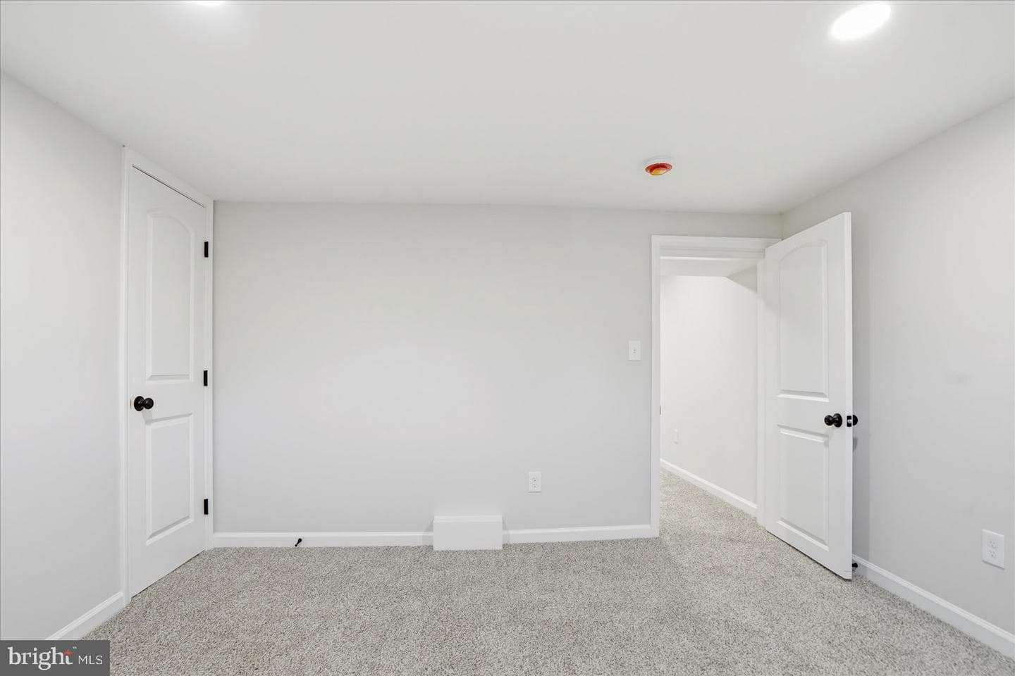 2105 Stringtown Road photo 40