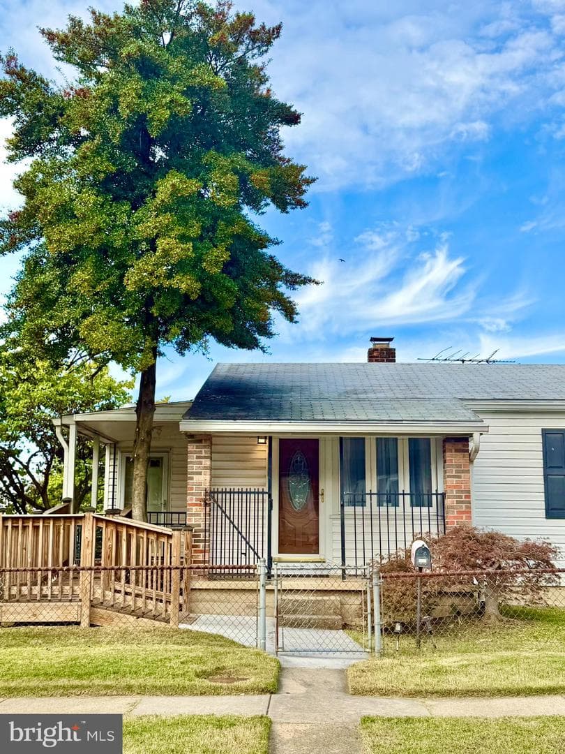 7220 Martell Avenue photo 2
