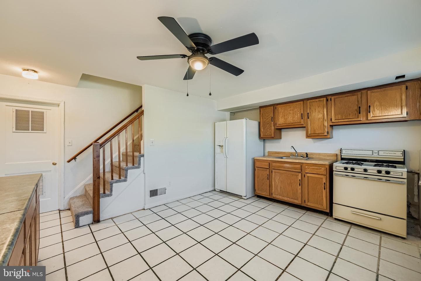 7230 Conley Street photo 20