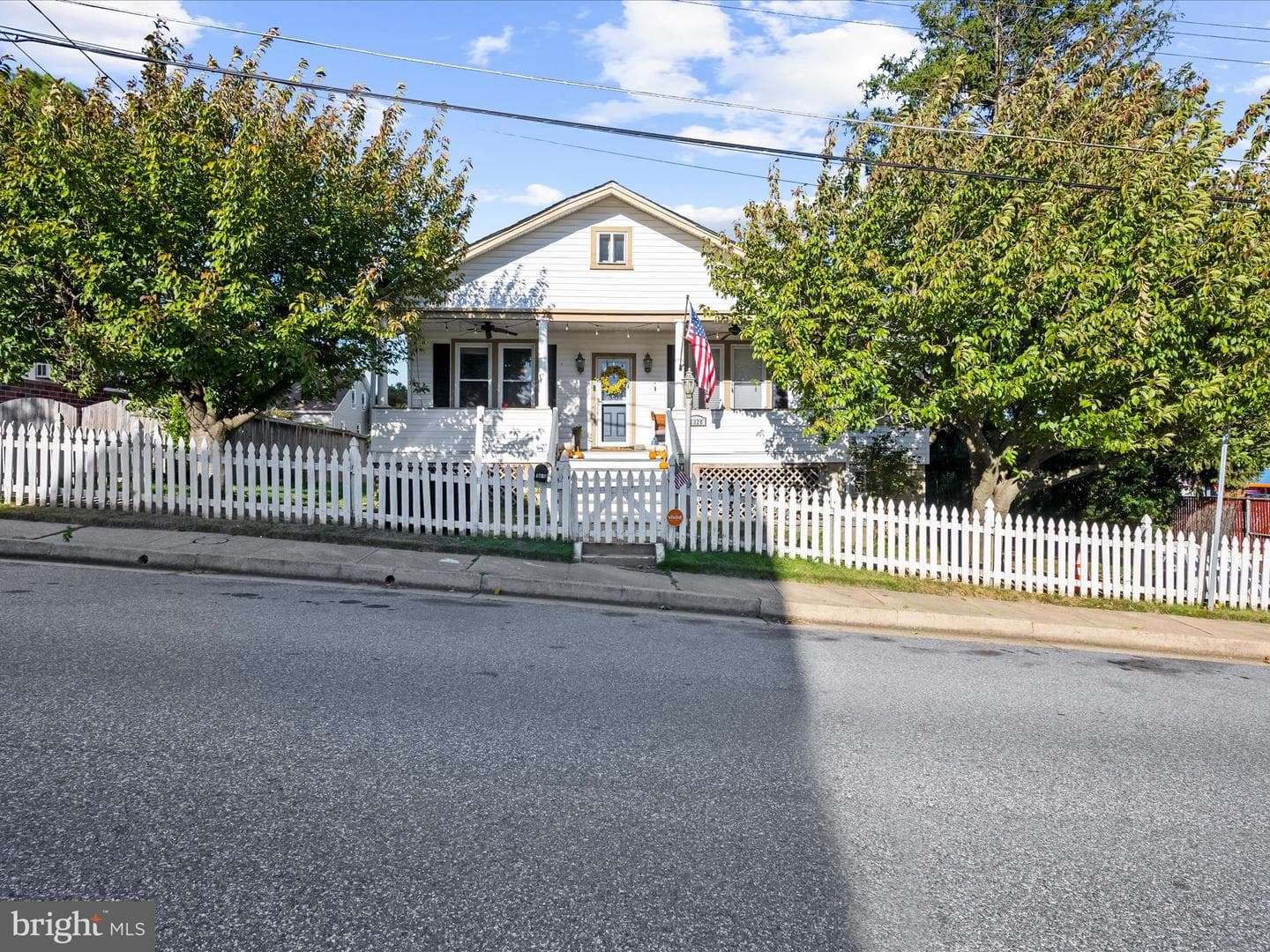 1328 Maple Avenue photo 3