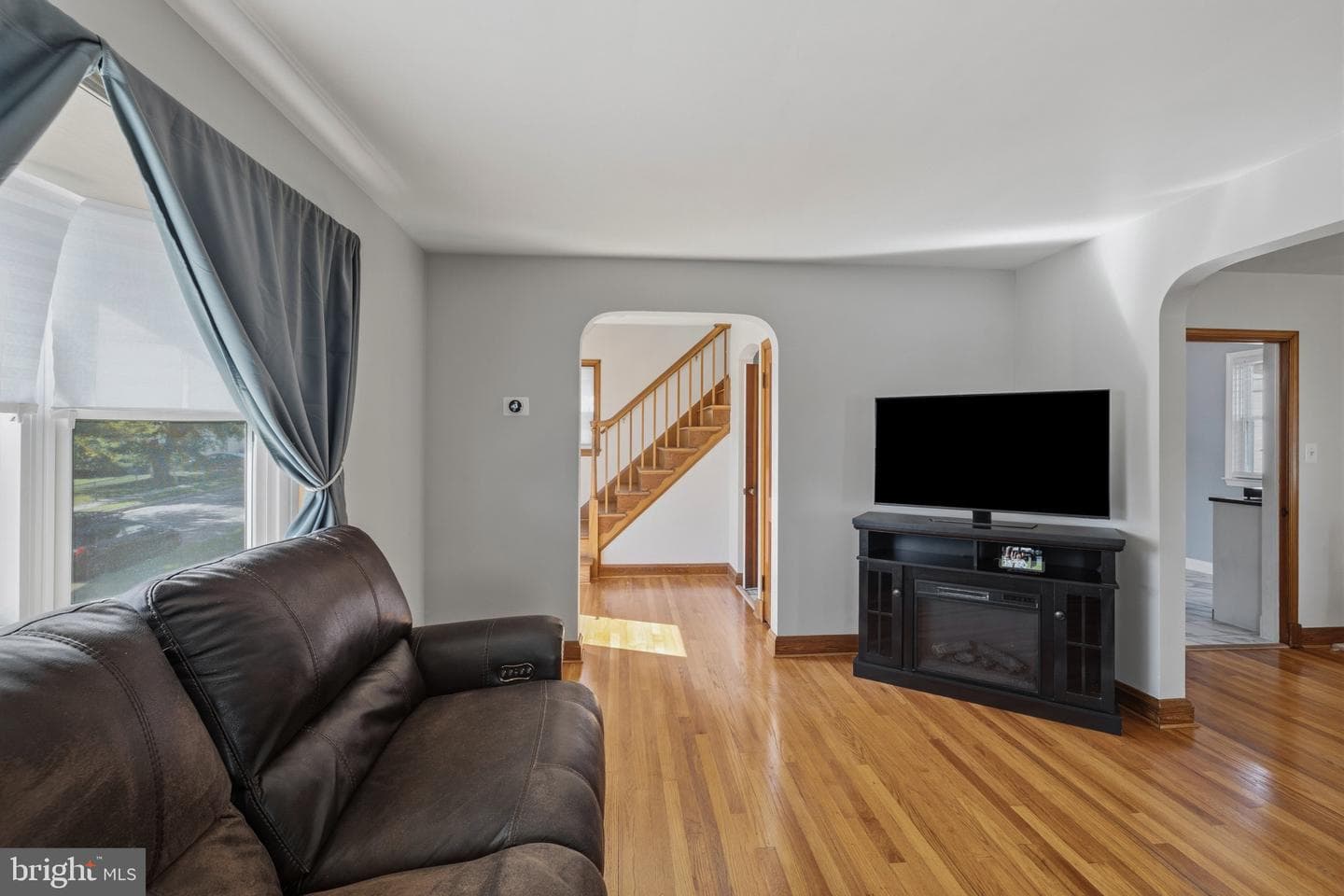 1246 Elm Road photo 4