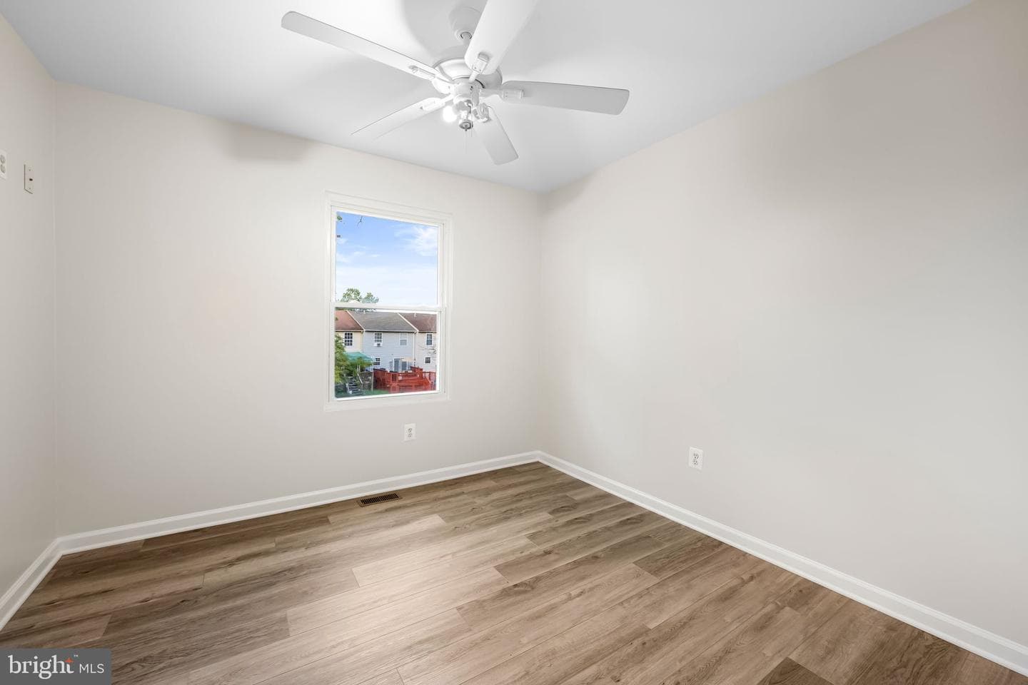 241 Green Fern Way photo 17