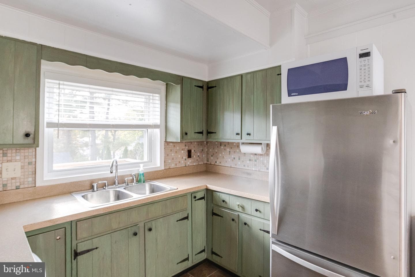 1329 Pine Grove Avenue photo 29
