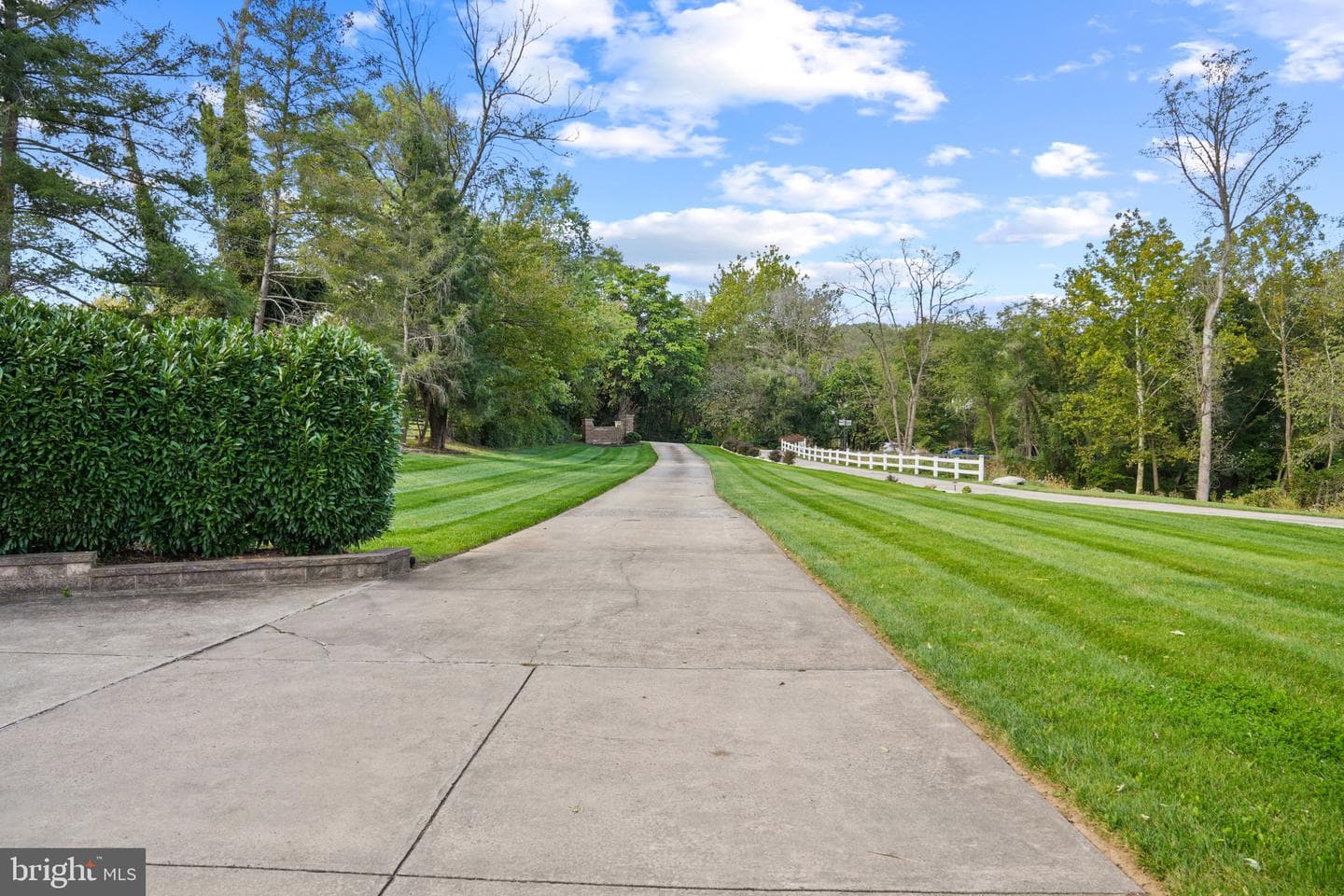 1309 Brook Meadow Drive photo 2