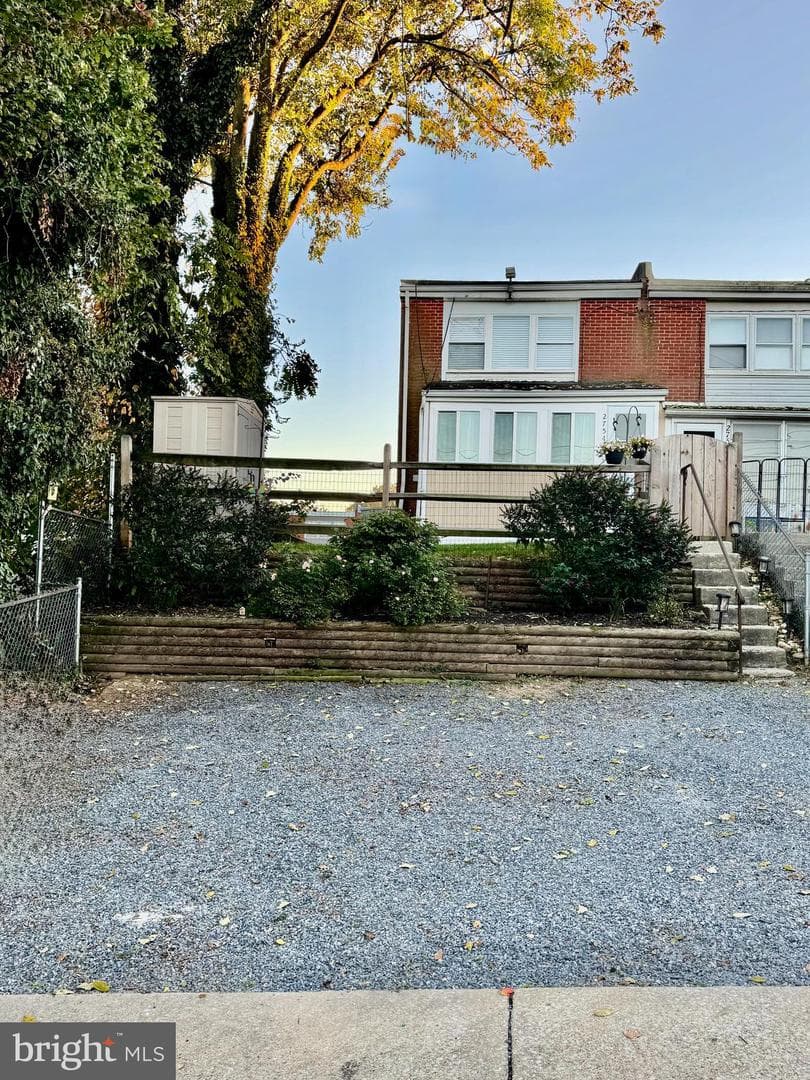 2754 Yarnall Road photo 27