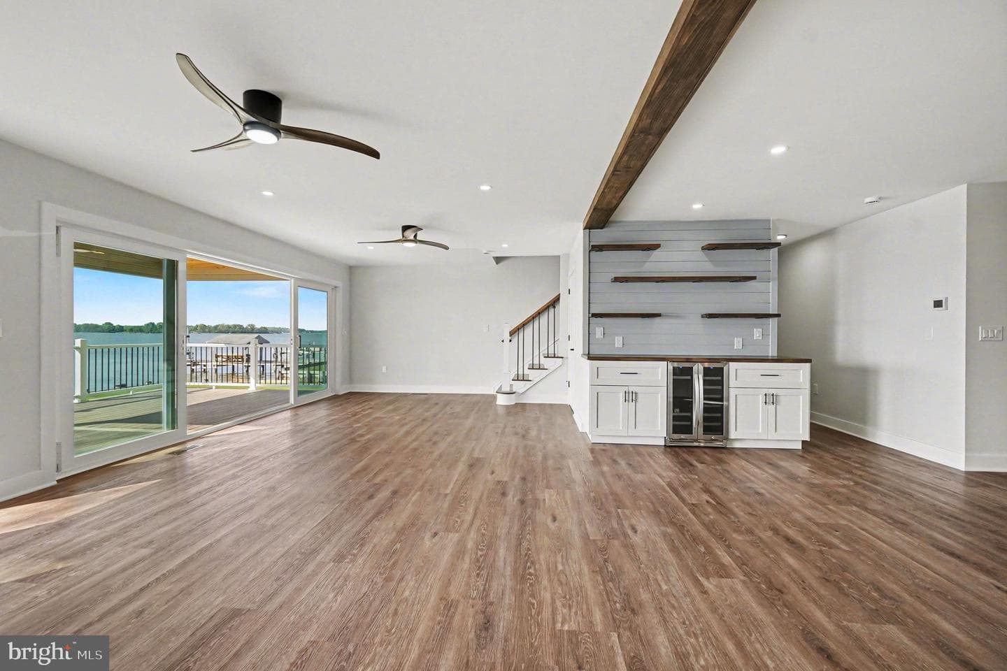 9108 Hinton Avenue photo 28